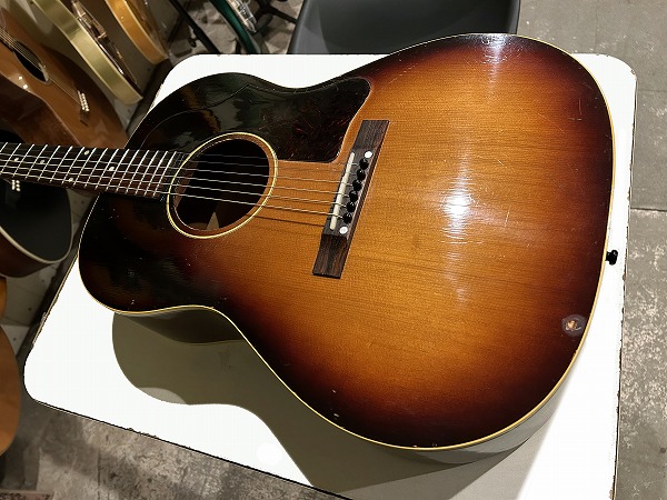 Gibson1957年Lg-1ギブソンビンテージアコギ Gibson ギブソン LG-1 1950 | ワタナベ楽器店 京都本店